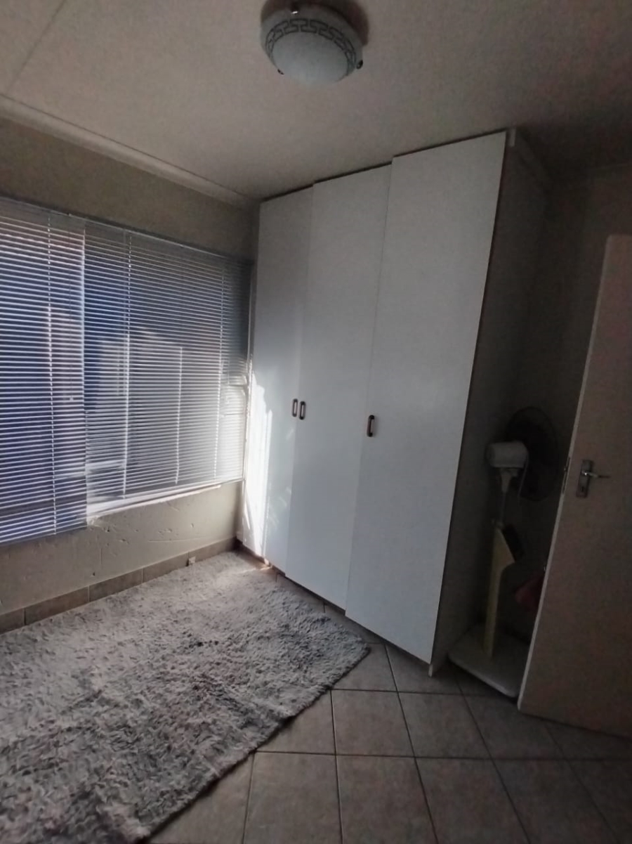 2 Bedroom Property for Sale in Vaalpark Free State